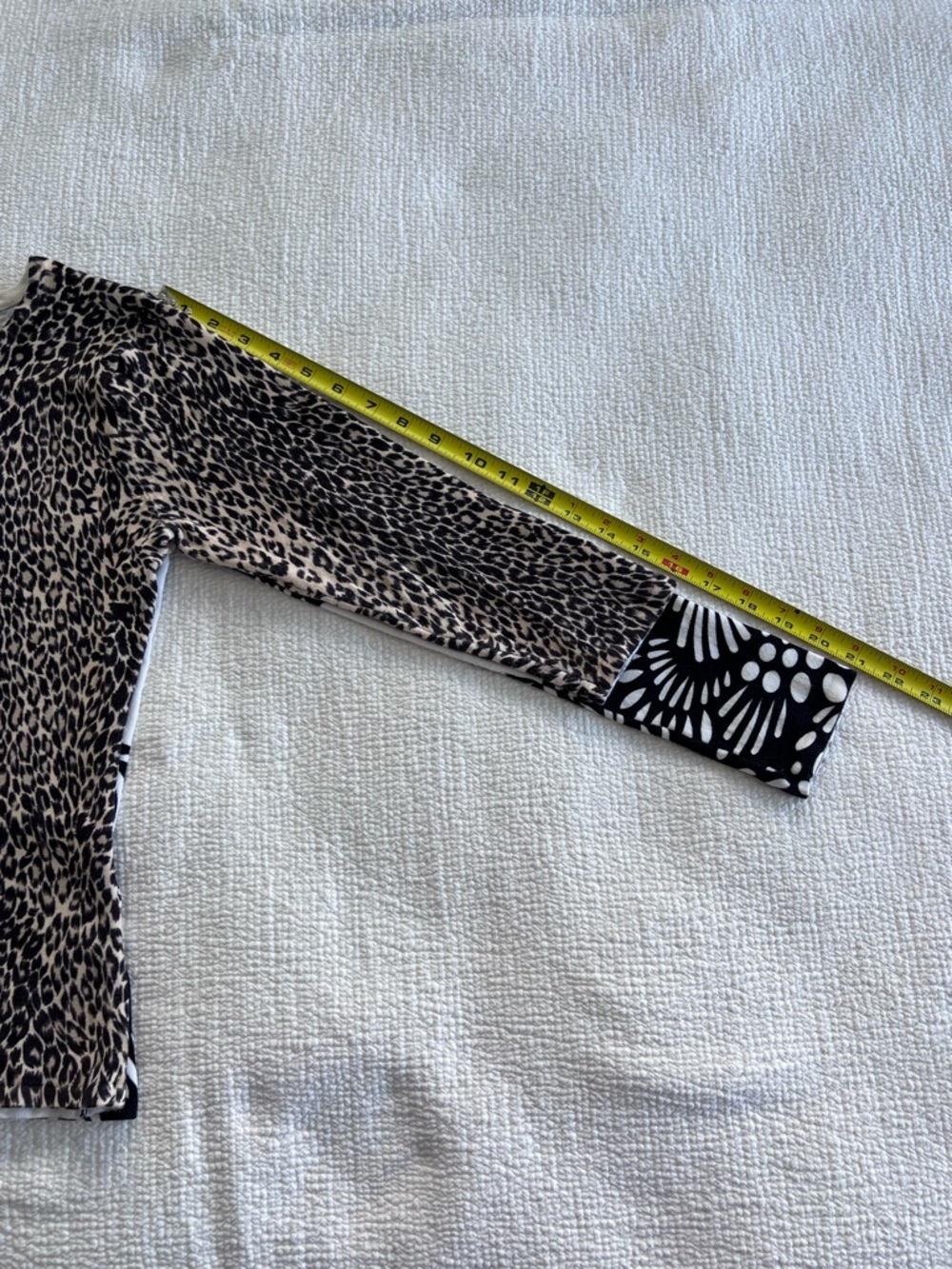 Set Of Two Jersey Knit Long Sleeve Tops Abstract Flower Animal Print EUC Size: S - Picture 10 of 16